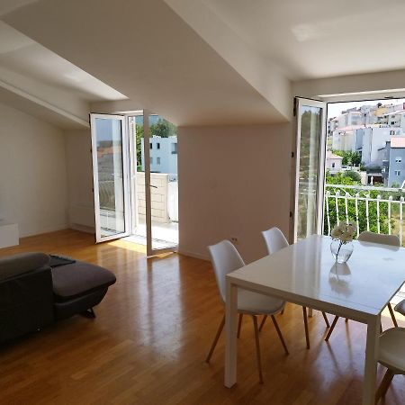 Apartment Nina Подстрана Екстериор снимка