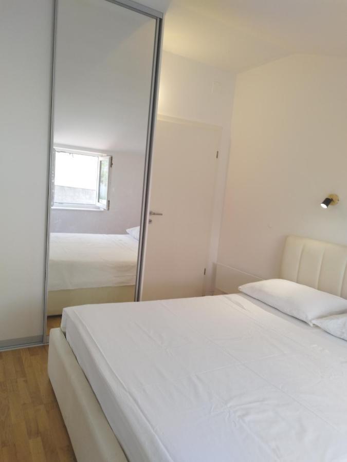Apartment Nina Подстрана Екстериор снимка