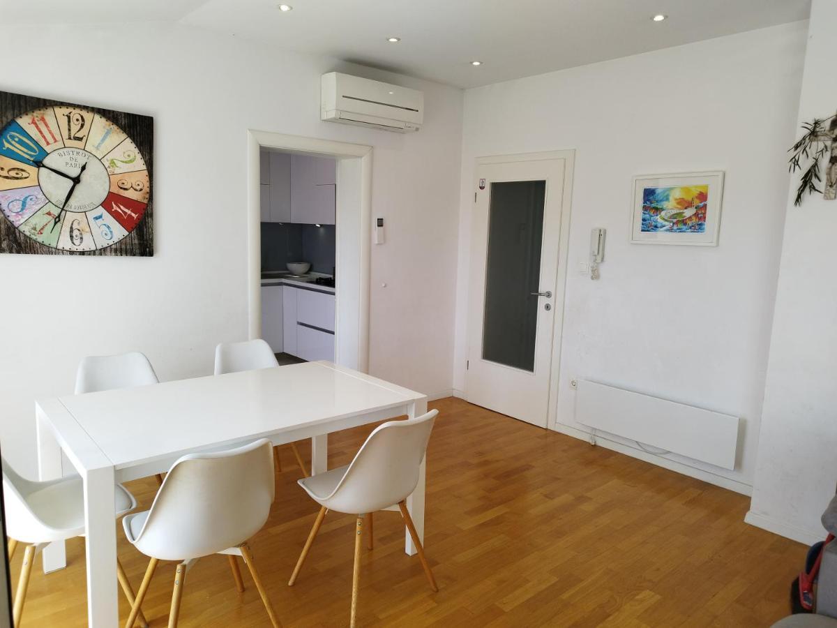 Apartment Nina Подстрана Екстериор снимка